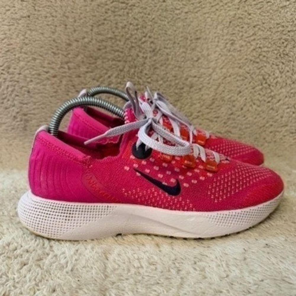 Nike React Escape Run Flyknit Fireberry Pink Running Shoes DC4269-600 Womens 7.5